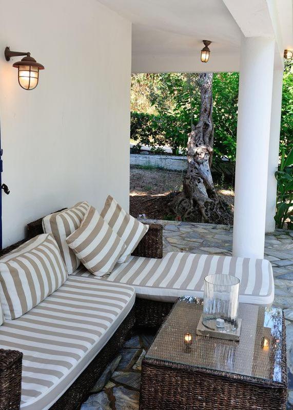 Villa Ftelia สเกียธอสทาวน์ ภายนอก รูปภาพ